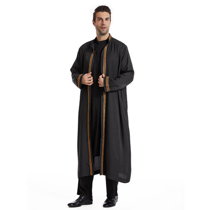 Men’s Embroidered Thobe/Jubba.
