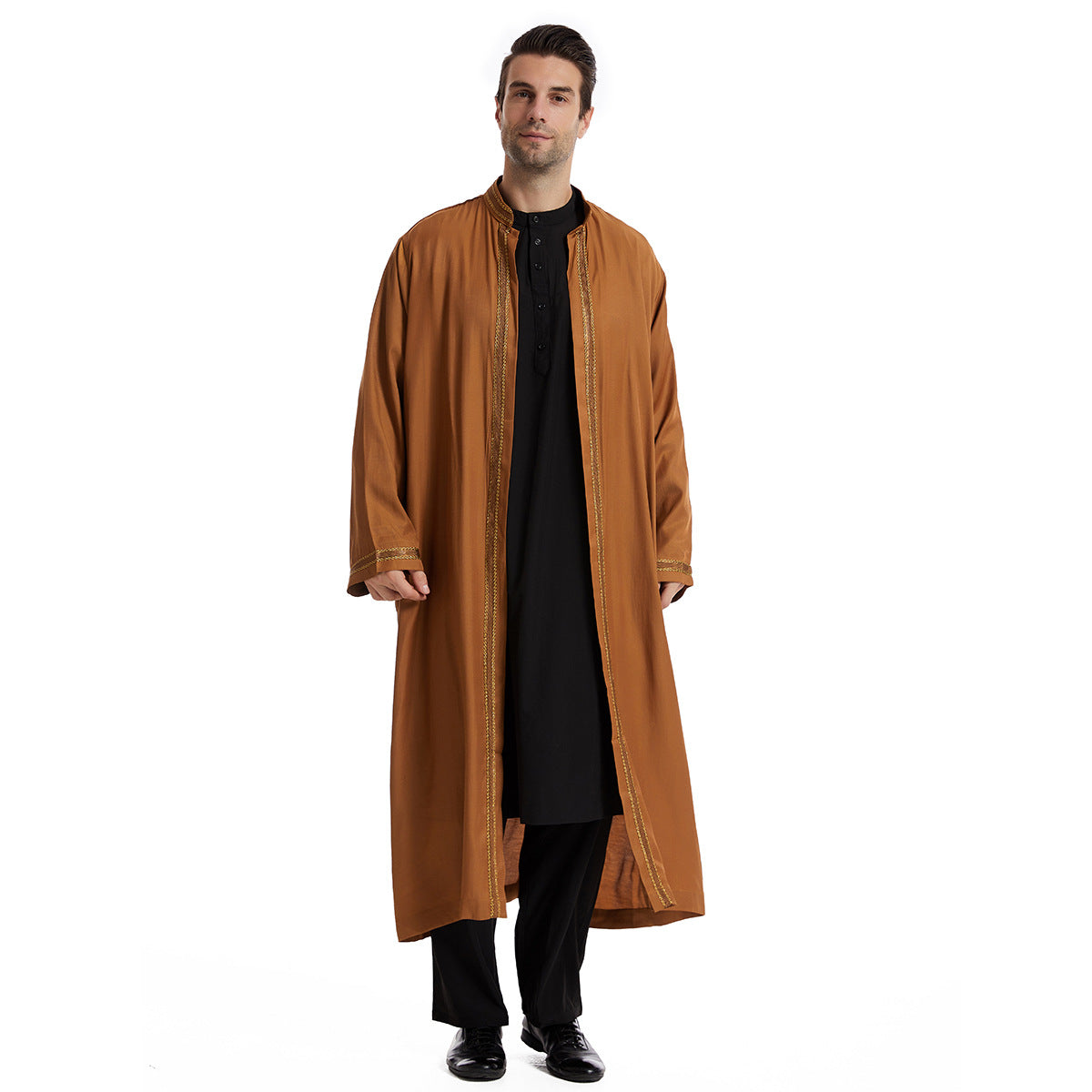 Men’s Embroidered Thobe/Jubba.